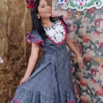 Vestido talla CH bordado Istmeño azul/blanco