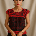 Blusa telar, bordado a mano, hilos de seda unitalla